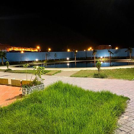 Elegant Appartement Avec Un Acces Piscine Jardin Parking Sous-Sol Et Wifi Haut Debit Fibre Optique Tánger Exterior foto