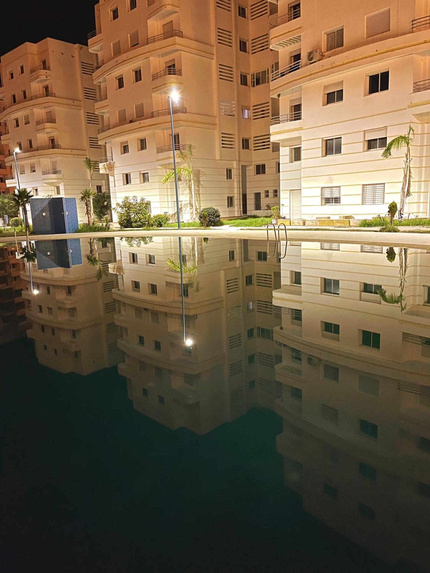 Elegant Appartement Avec Un Acces Piscine Jardin Parking Sous-Sol Et Wifi Haut Debit Fibre Optique Tánger Exterior foto