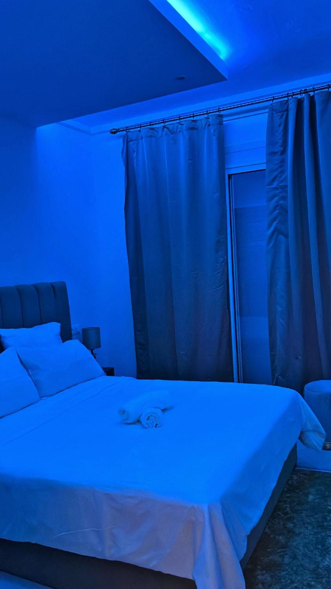 Elegant Appartement Avec Un Acces Piscine Jardin Parking Sous-Sol Et Wifi Haut Debit Fibre Optique Tánger Exterior foto