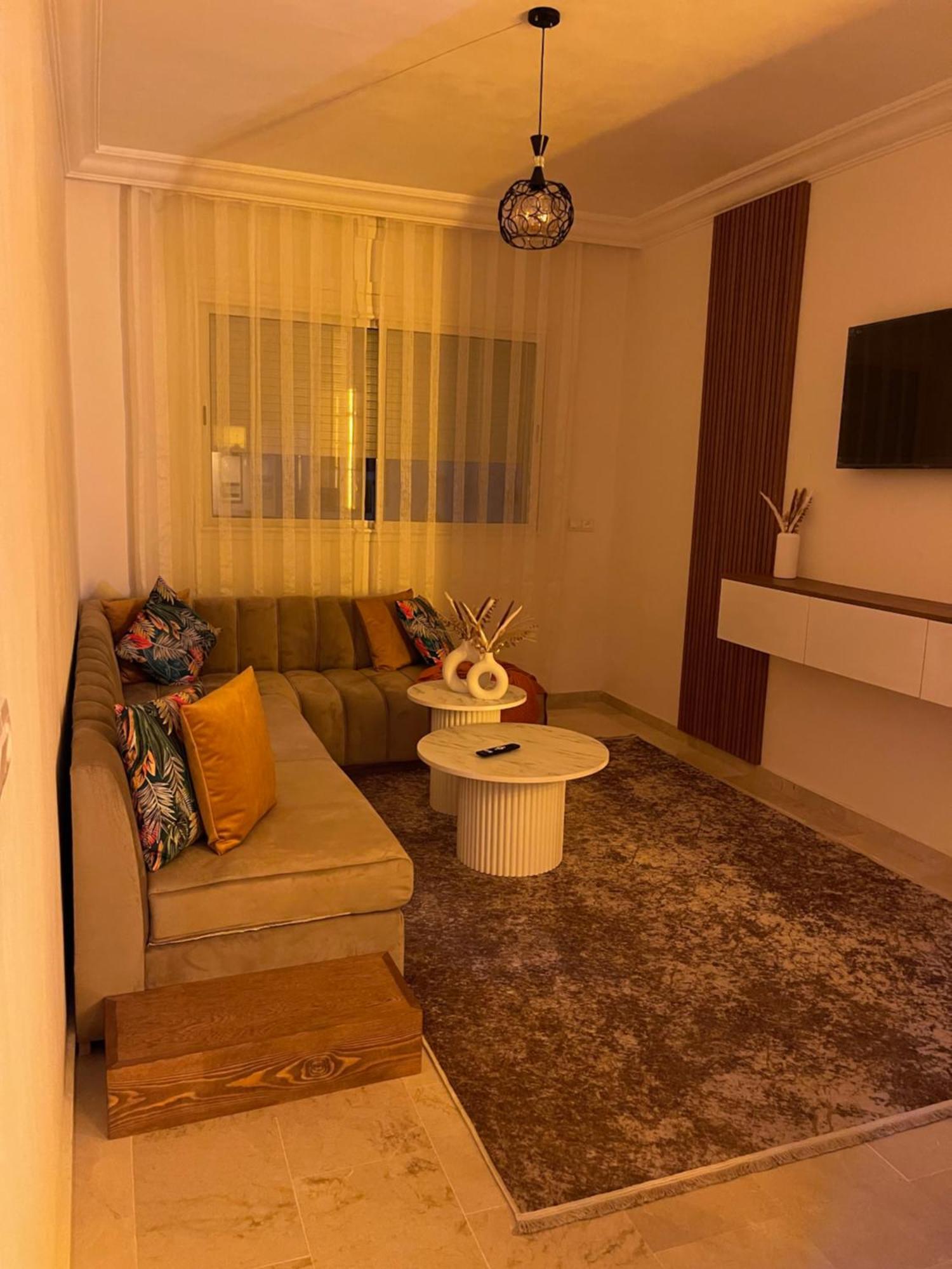 Elegant Appartement Avec Un Acces Piscine Jardin Parking Sous-Sol Et Wifi Haut Debit Fibre Optique Tánger Exterior foto