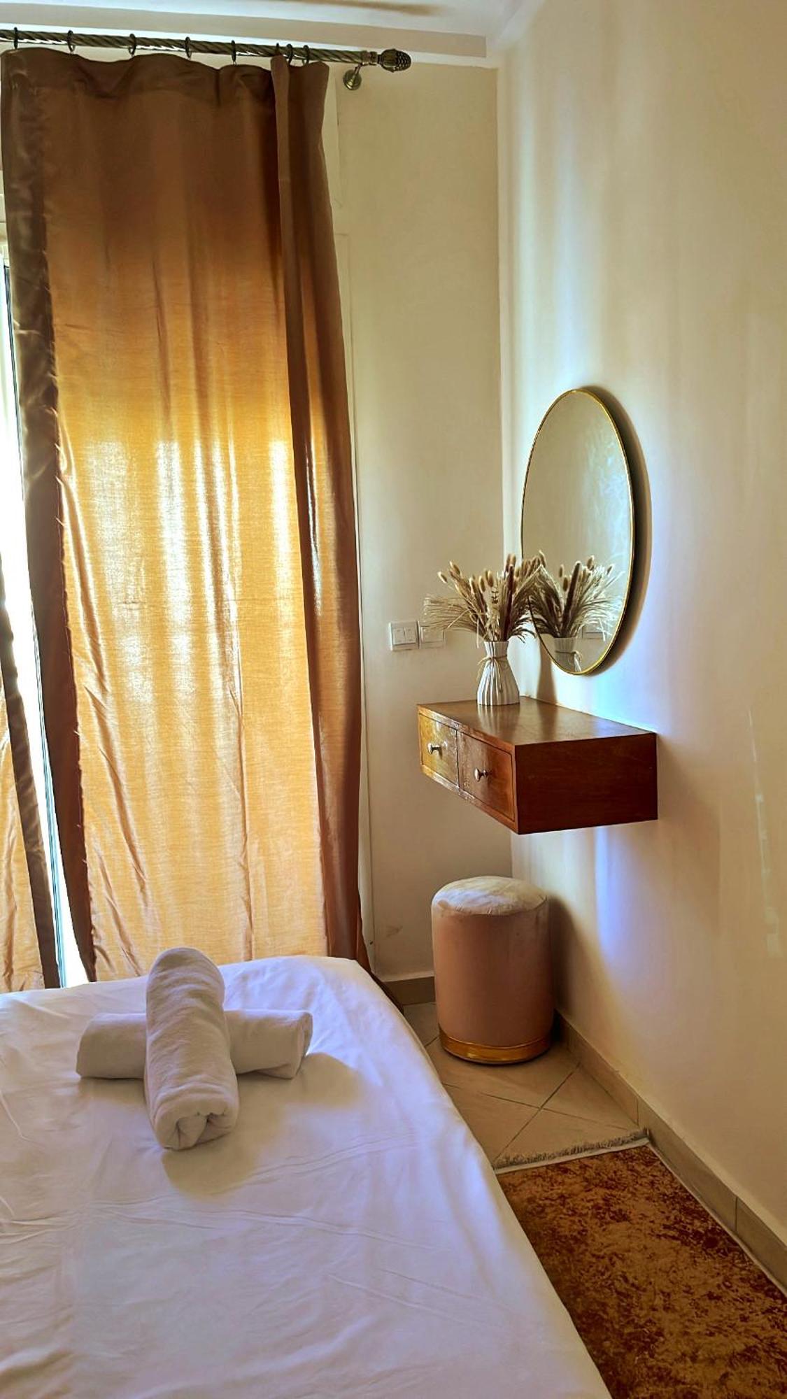 Elegant Appartement Avec Un Acces Piscine Jardin Parking Sous-Sol Et Wifi Haut Debit Fibre Optique Tánger Exterior foto