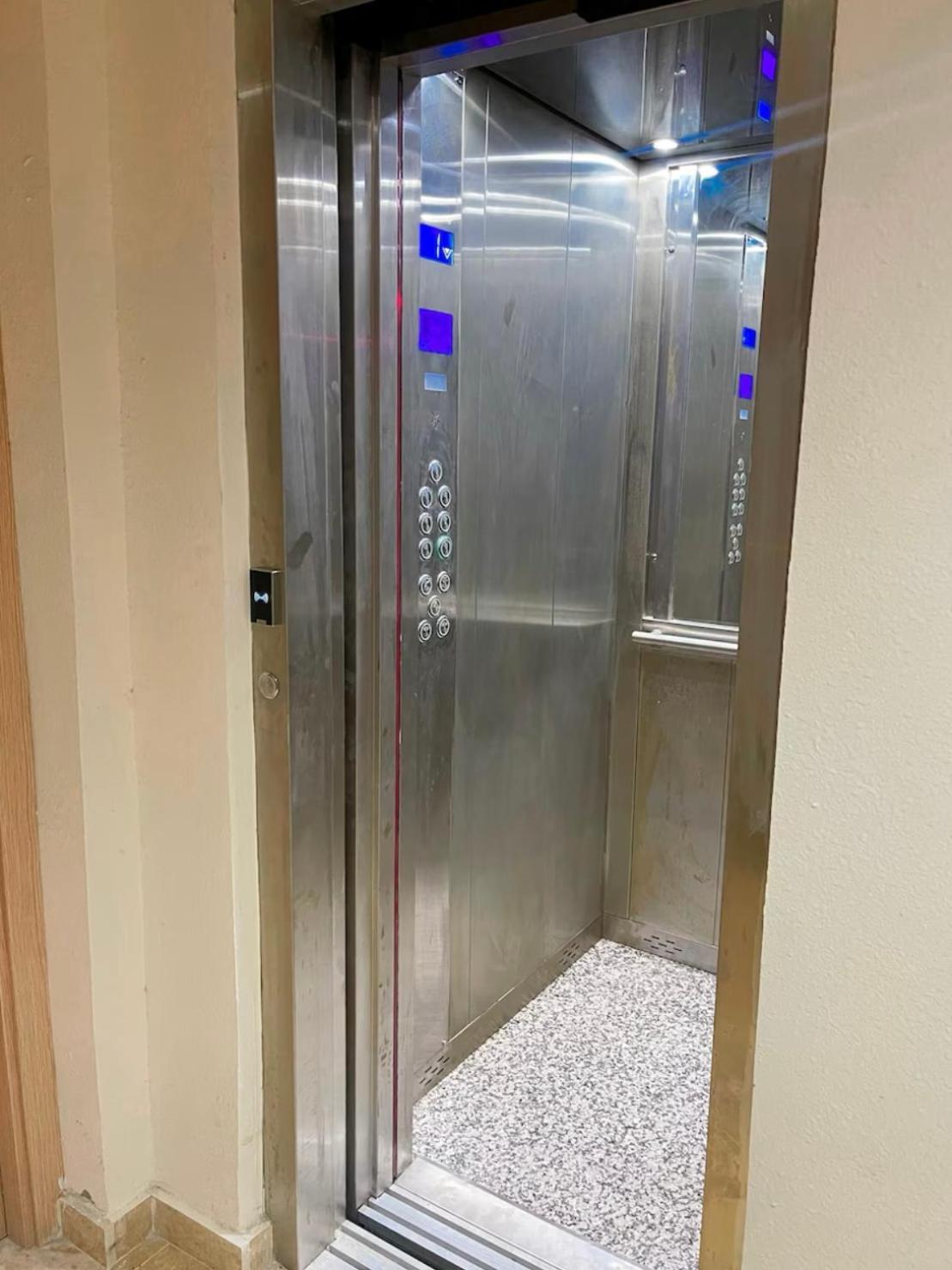 Elegant Appartement Avec Un Acces Piscine Jardin Parking Sous-Sol Et Wifi Haut Debit Fibre Optique Tánger Exterior foto